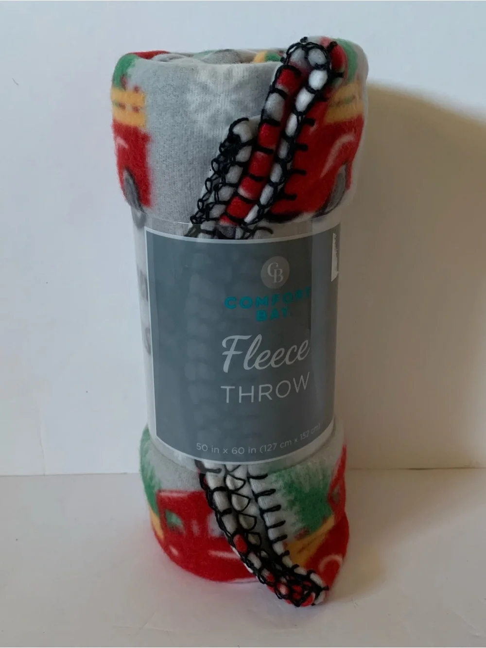 NWT. COMFORT BAY Christmas Cozy Fleece Throw Blanket